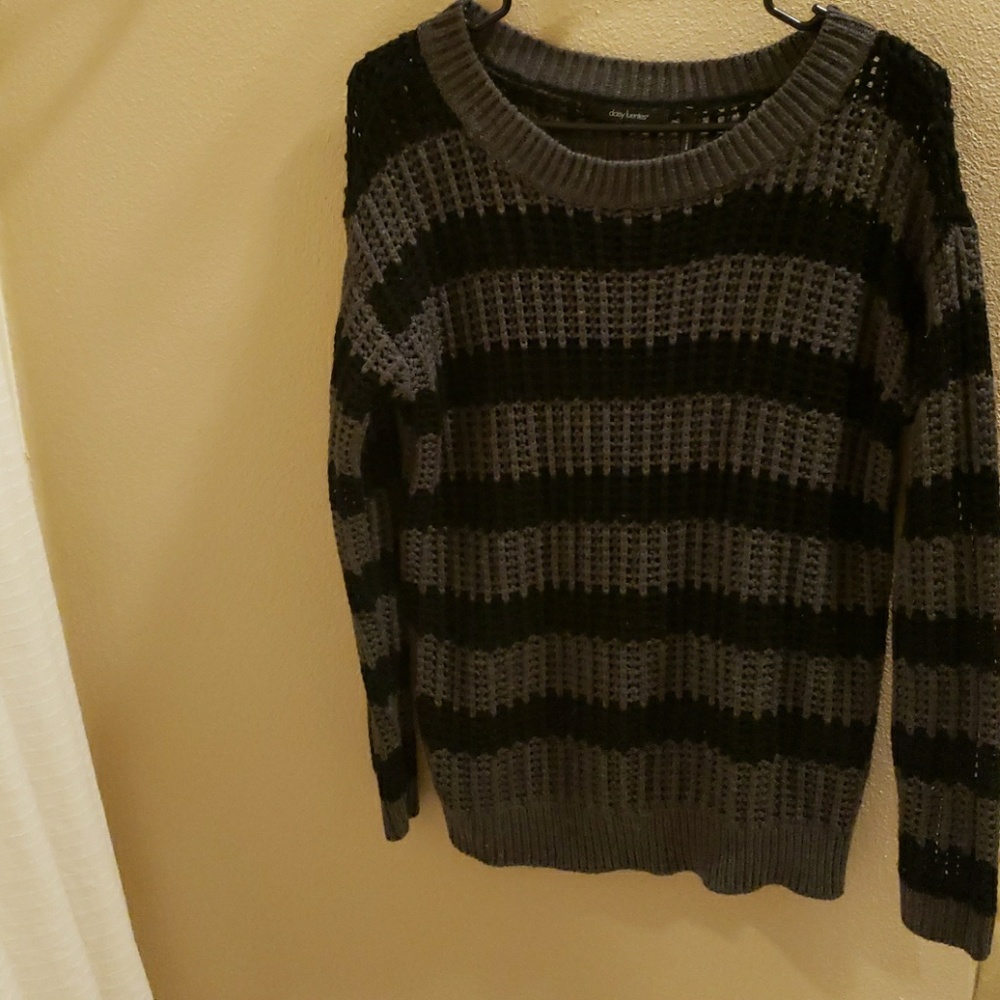 Daisy Fuentes Sweater